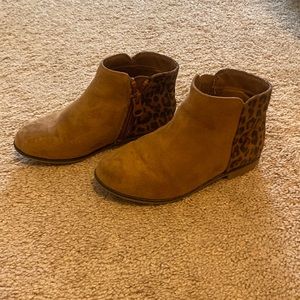 Leopard booties